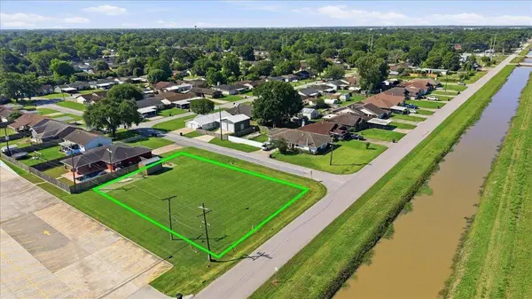 TBD N 12TH, Nederland, TX 77627