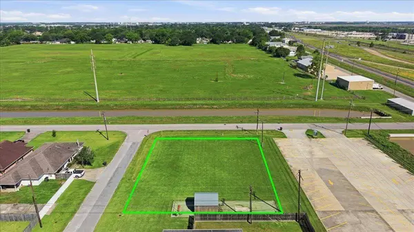 TBD N 12TH, Nederland, TX 77627
