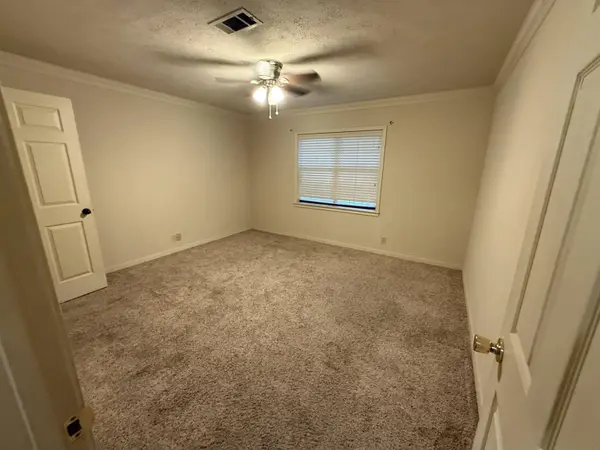 1815 HELENA AVE, Nederland, TX 77627