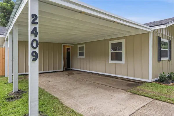 2409 GRAND BLVD., Port Neches, TX 77651