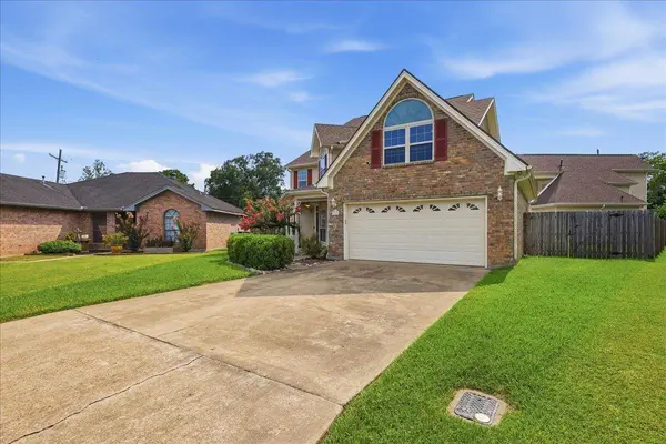 1515 N 26th, Nederland, TX 77627