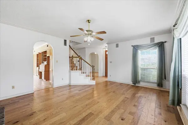 1515 N 26th ST, Nederland, TX 77627