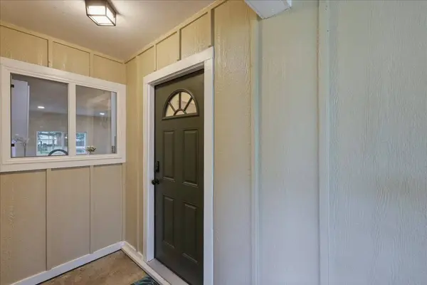 2409 Grand BLVD, Port Neches, TX 77651