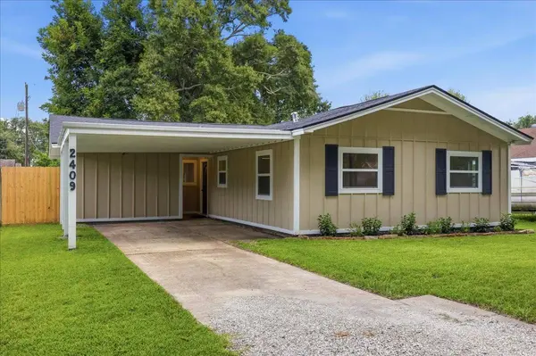 2409 Grand BLVD, Port Neches, TX 77651