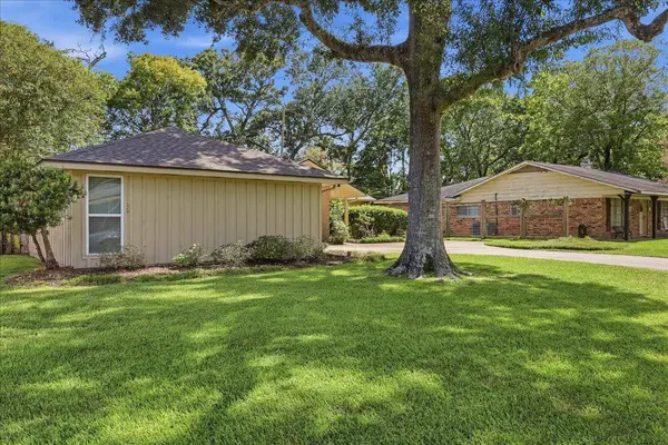 6355 FRIAR TUCK LANE, Beaumont, TX 77707