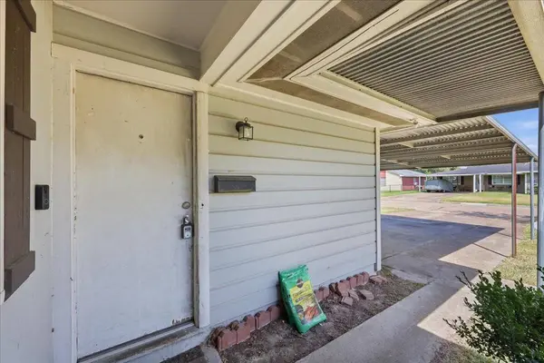 4935 Bruce DR, Beaumont, TX 77708