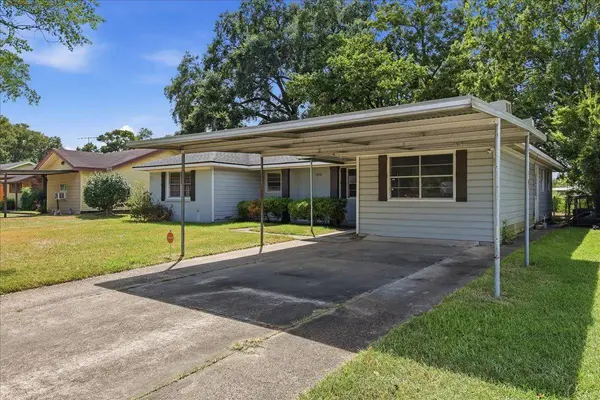 4935 BRUCE DR, Beaumont, TX 77708