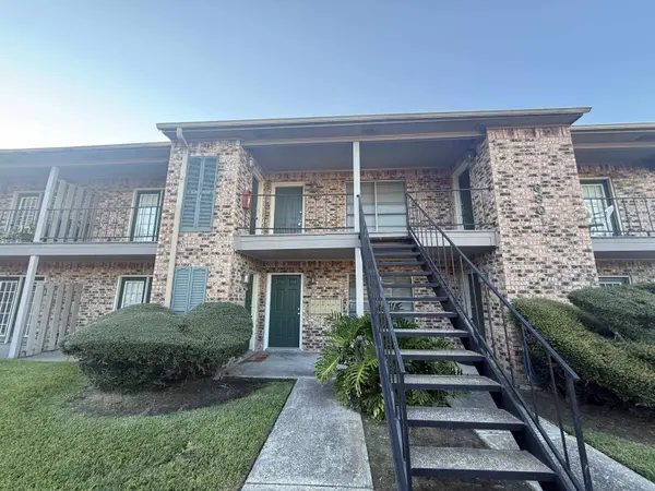 6801 Camden #8