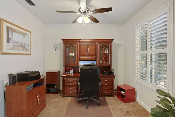 1527 Maple Valley ST, Manteca, CA 95336