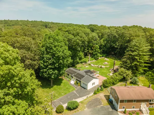 869 Long Cove Road, Ledyard, CT 06335