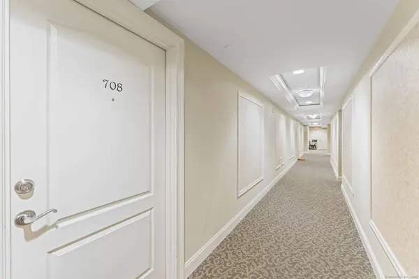 461 Bank Street #708, New London, CT 06320