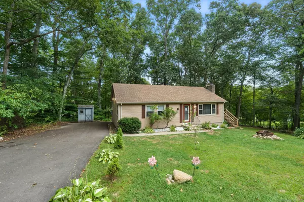 8 Sycamore Road, East Lyme, CT 06357