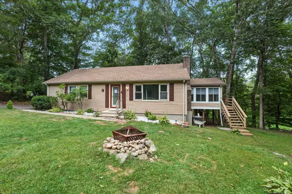 8 Sycamore Road, East Lyme, CT 06357