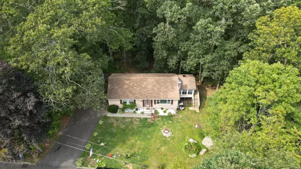 8 Sycamore Road, East Lyme, CT 06357