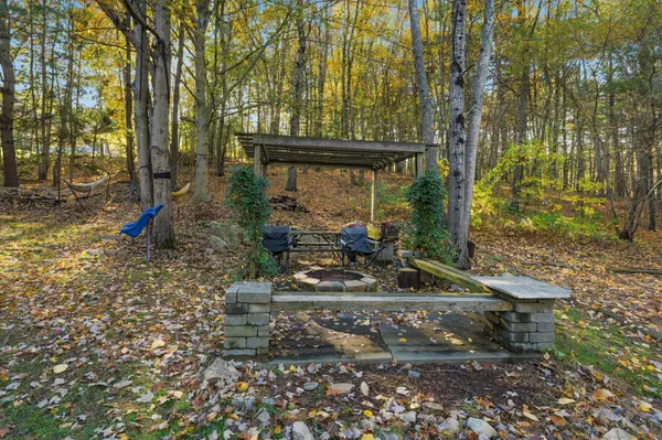 19 Desjardins Drive, Montville, CT 06382