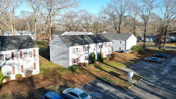 120 Gallup Hill Road #APT 2A, Ledyard, CT 06339