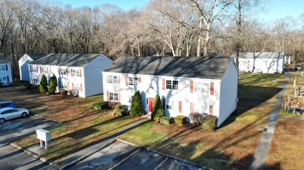 120 Gallup Hill Road #APT 2A, Ledyard, CT 06339