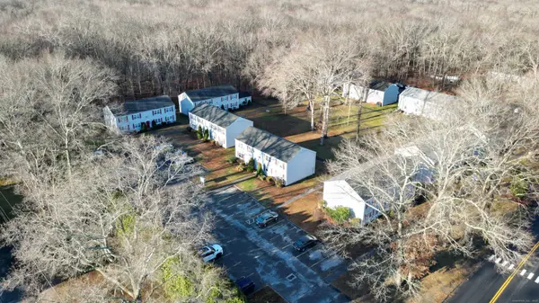 120 Gallup Hill Road #APT 2A, Ledyard, CT 06339