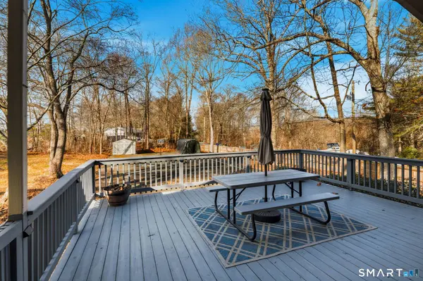 39 Inchcliffe Drive, Ledyard, CT 06335