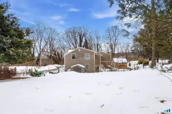 82 Sunnyside Street, Norwich, CT 06389