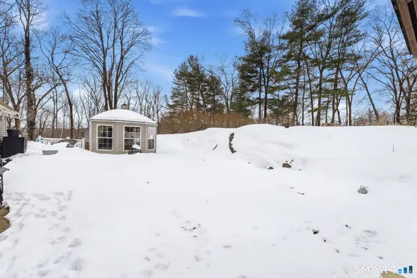 82 Sunnyside Street, Norwich, CT 06389