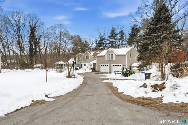 82 Sunnyside Street, Norwich, CT 06389