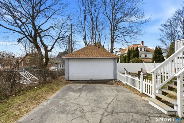 19 Waller Court, New London, CT 06320