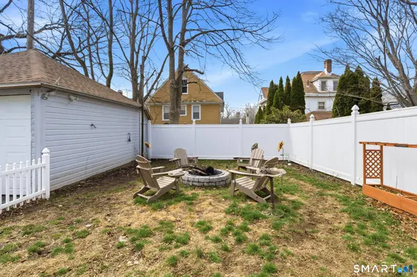 19 Waller Court, New London, CT 06320