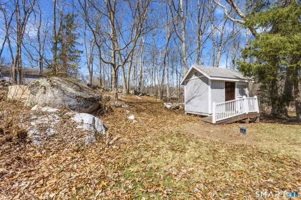 9 Stone Court, Ledyard, CT 06335