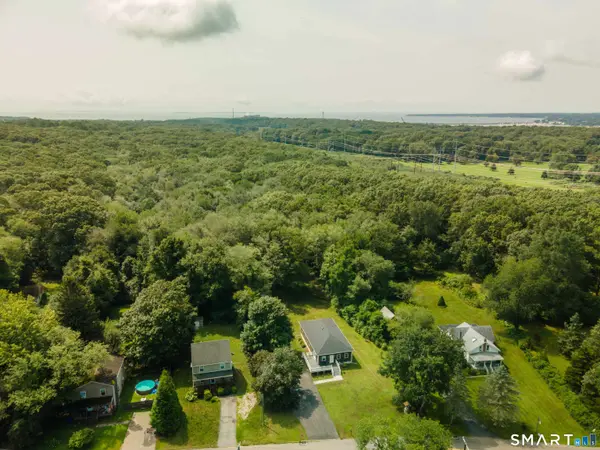 64 Mullen Hill Road, Waterford, CT 06385