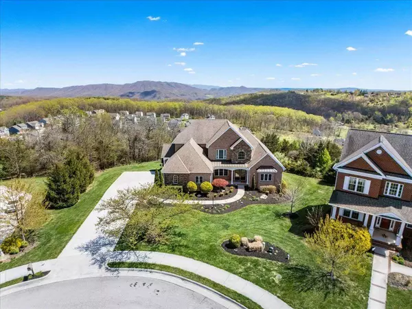 412 STERLING HEIGHTS LN, Blacksburg, VA 24060