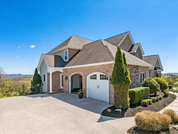 412 STERLING HEIGHTS LN, Blacksburg, VA 24060