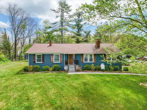 174 STUART Road SE, Copper Hill, VA 24079