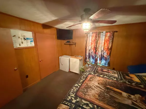 4333 BIG STONY CREEK RD, Goldbond, VA 24150