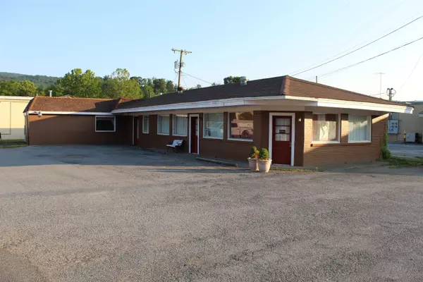 145 Bell AVE, Pulaski, VA 24301