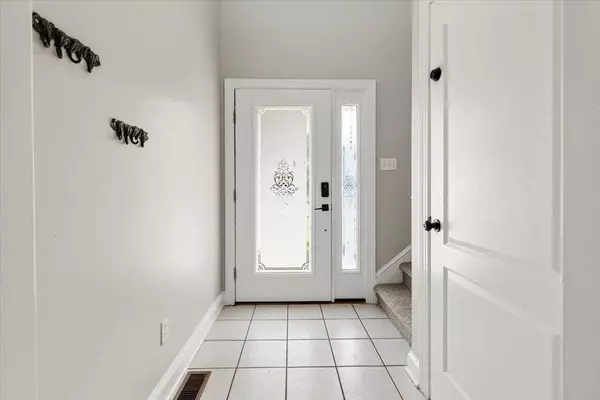 2695 Blossom Trail E, Blacksburg, VA 24060