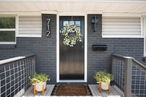 712 Eighth ST, Radford, VA 24141