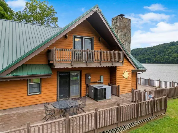 2626 Bethel Church RD, Hiwassee, VA 24347