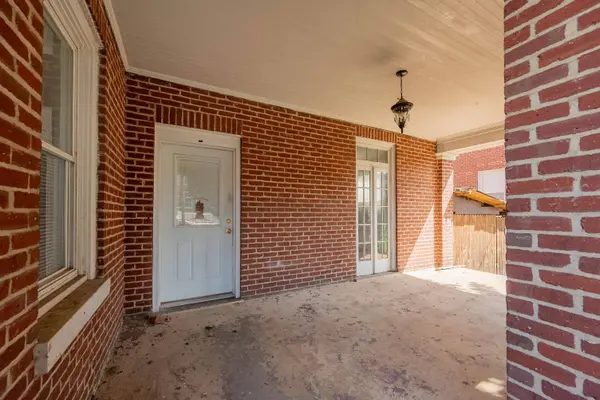 140 3rd Street NW, Pulaski, VA 24301