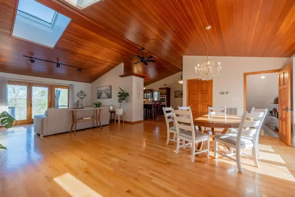 4536 Plantation Estates RD, Radford, VA 24141