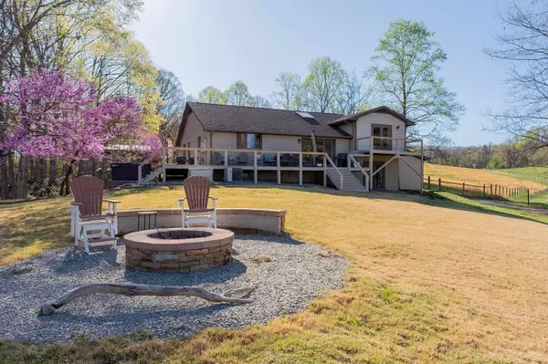 4536 Plantation Estates RD, Radford, VA 24141