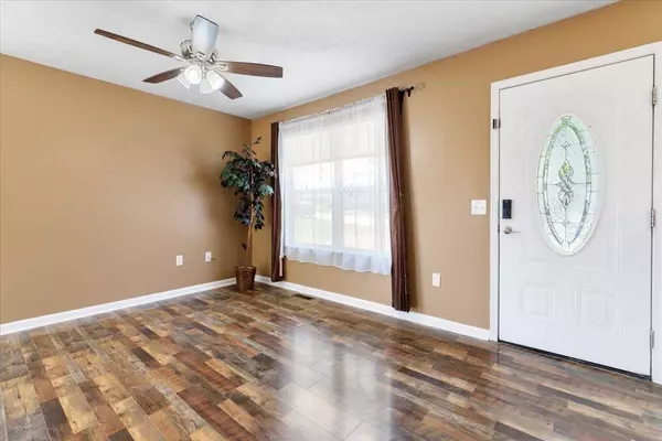 910 Gilbert Street ST, Radford, VA 24141