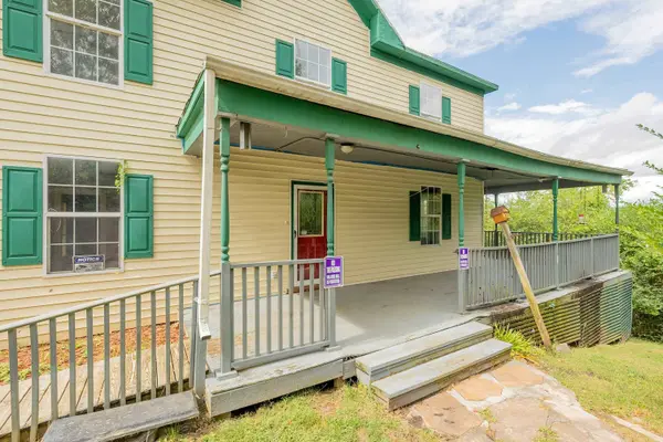 128 Lexington AVE, Pulaski, VA 24301