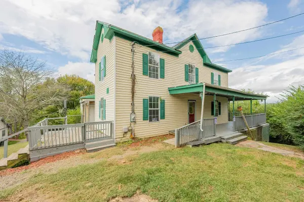128 Lexington AVE, Pulaski, VA 24301
