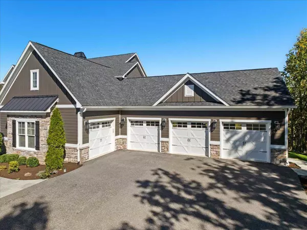 932 MOUNT MISSION CHURCH RD, Blacksburg, VA 24060