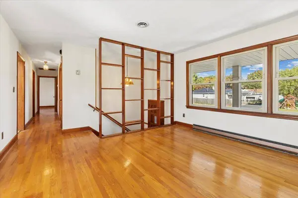 902 ROBERTSON ST, Radford, VA 24141