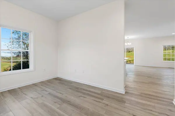 227 GREEN TREE RD, Pembroke, VA 24136