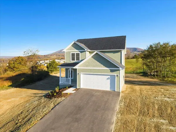 227 GREEN TREE RD, Pembroke, VA 24136