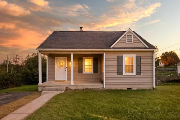 4 Lee Hy CT, Christiansburg, VA 24073