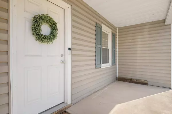 4 Lee Hy CT, Christiansburg, VA 24073